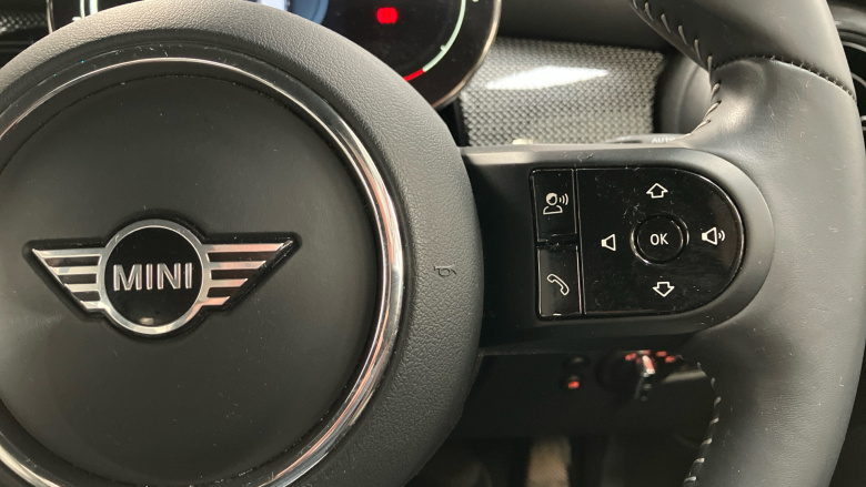 MINI Hatchback 1.5 Cooper Exclusive 3dr Auto Petrol Hatchback